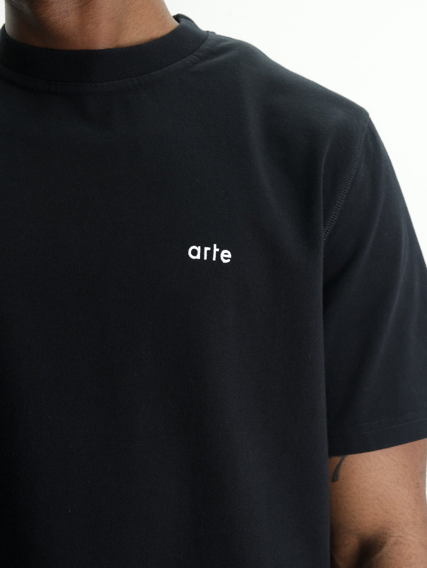 Arte T-Shirt Back Poster Black