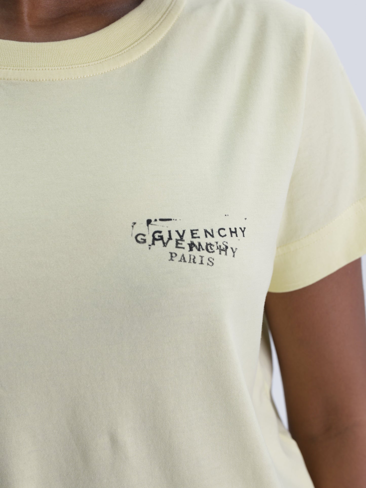 Givenchy T-Shirt Small Logo Stamp Yellow
