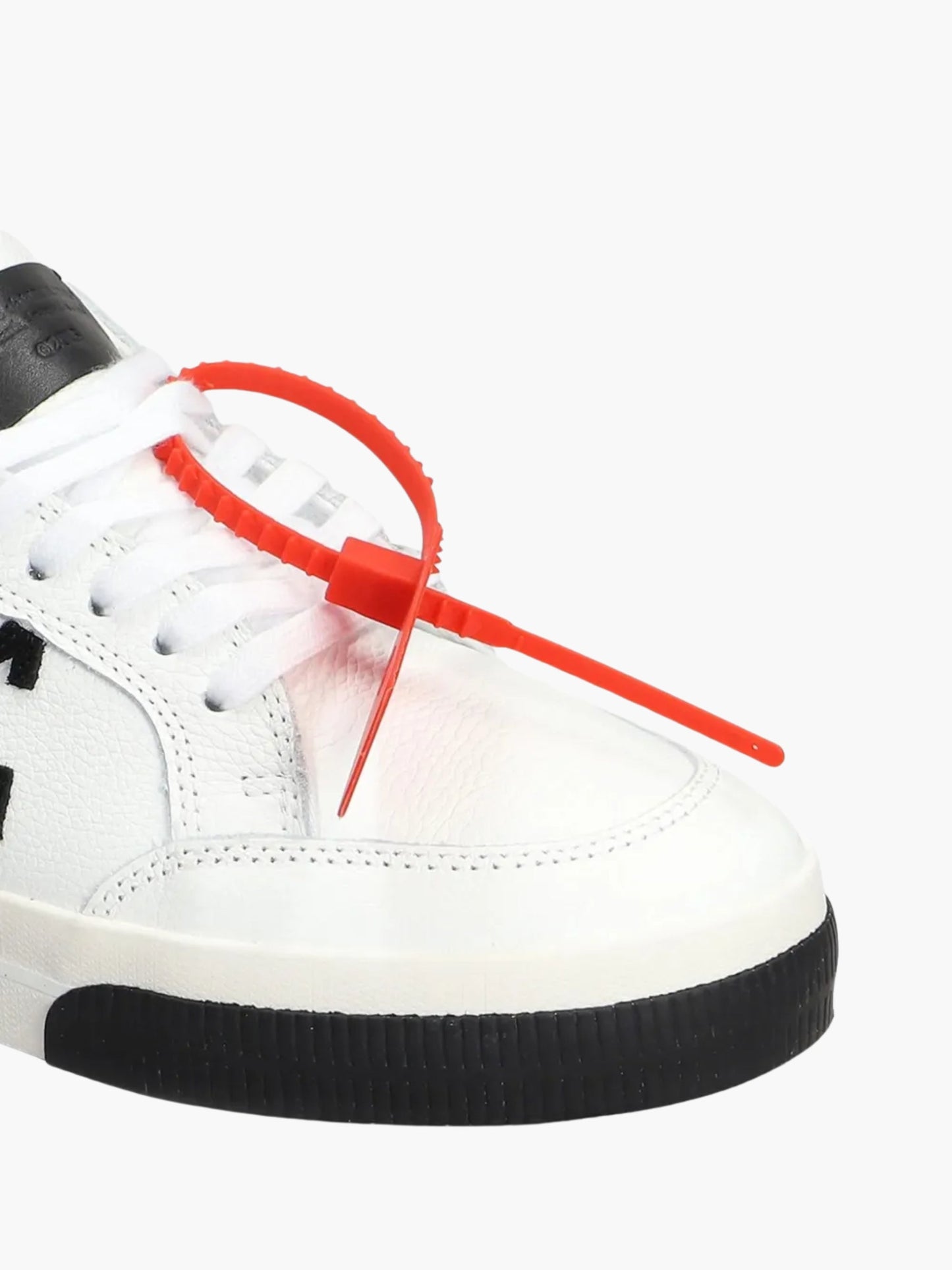Off-white Sneakers Ows133 W-vulc Low Black/White