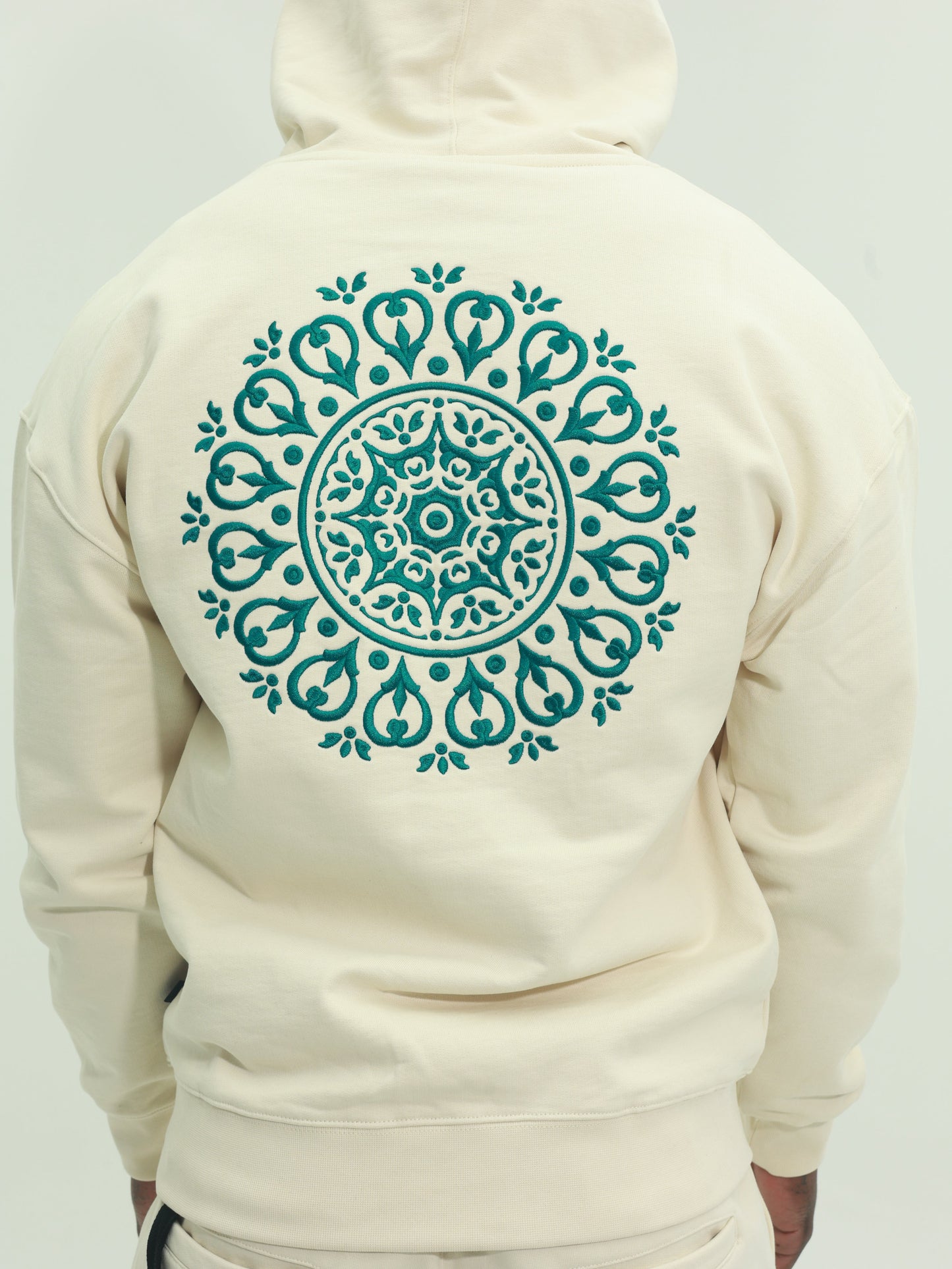 Capone Sweater Hooded Emroidered Back Print Beige-Green