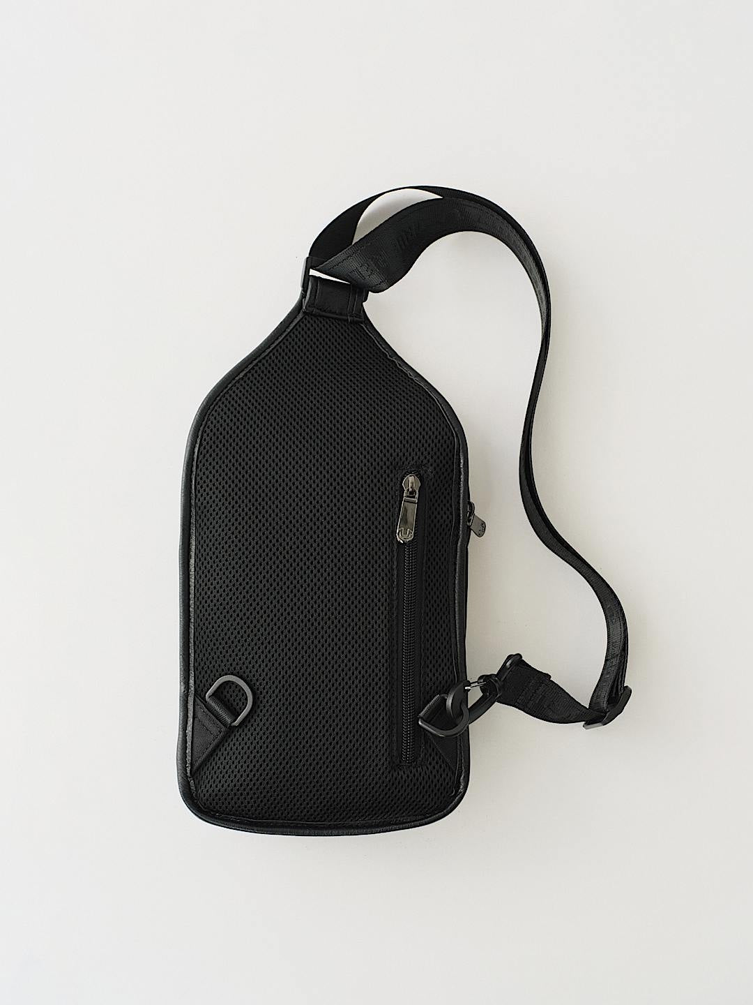 True Religion Hs Monogram Pu Sling Bag Black / Grey