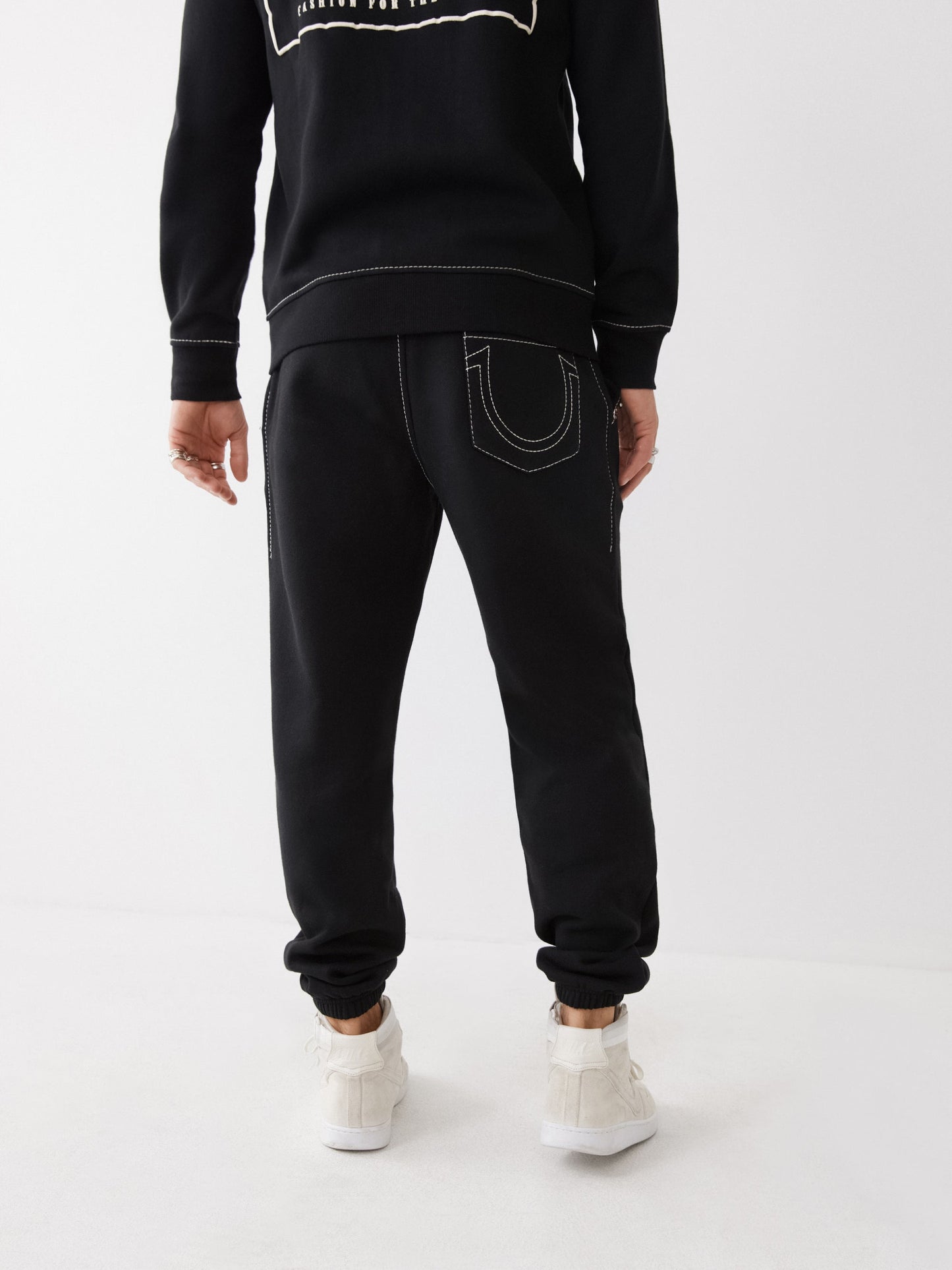 True Religion Jogger Big T Jet Black/Winter White