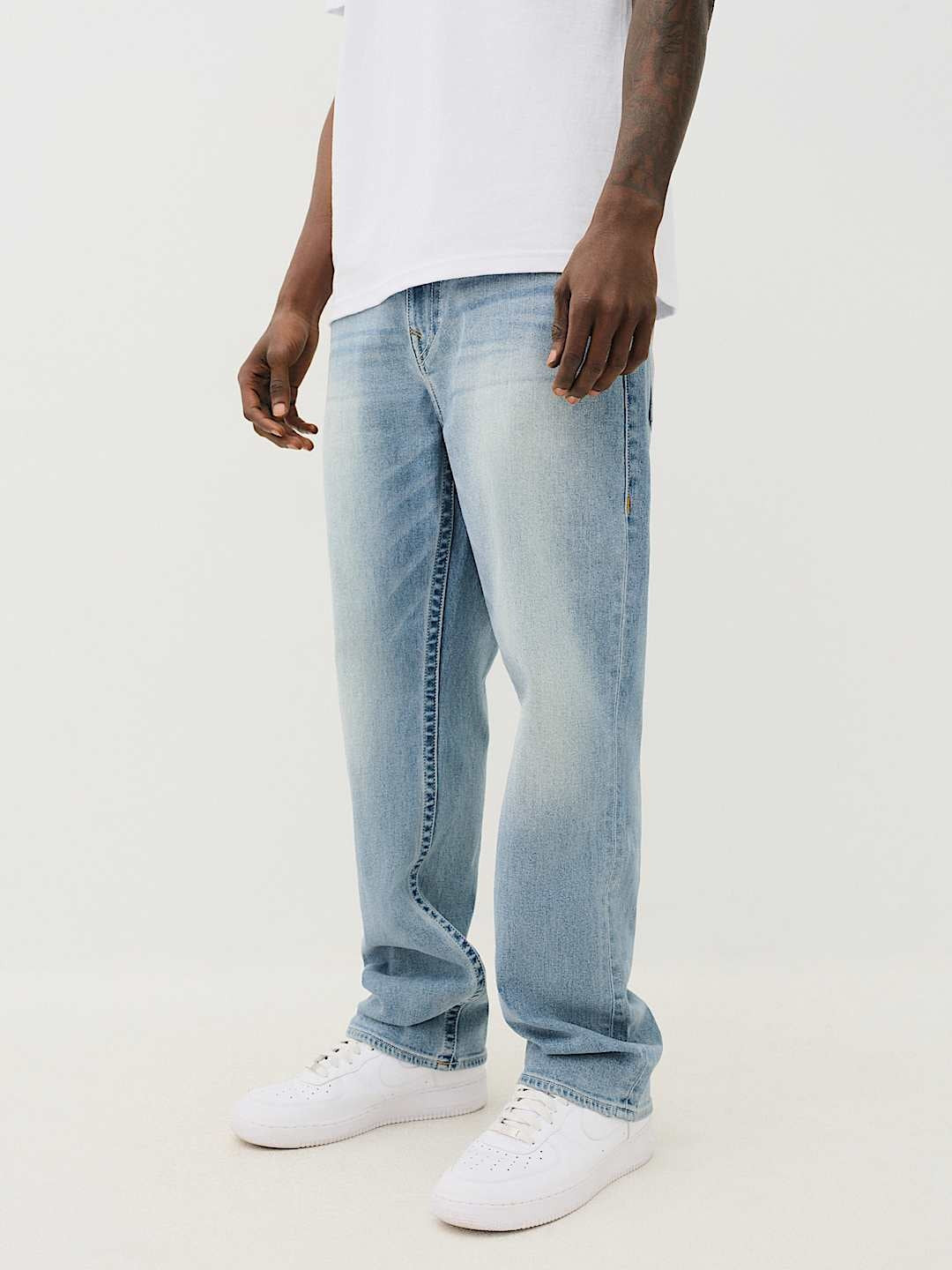True Religion Jeans Bobby Sn Nf 32 Inseam Brilliant Medium Wash