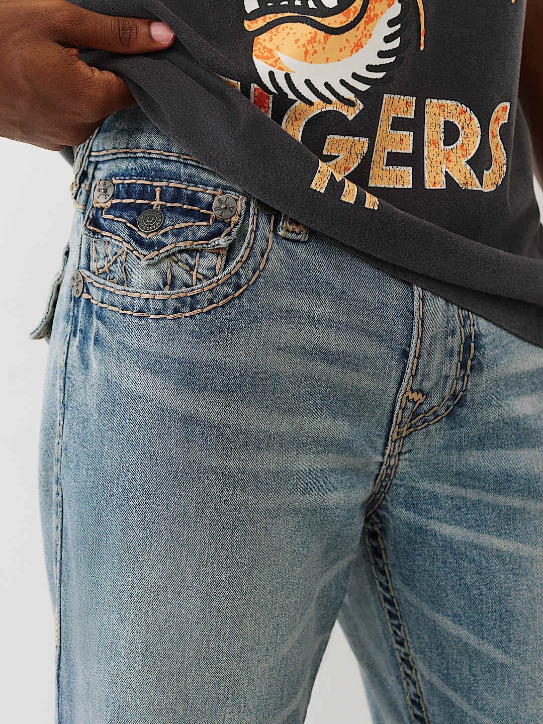 True Religion Jeans Ricky Super T Flap 34in Alley Loop Light Wash