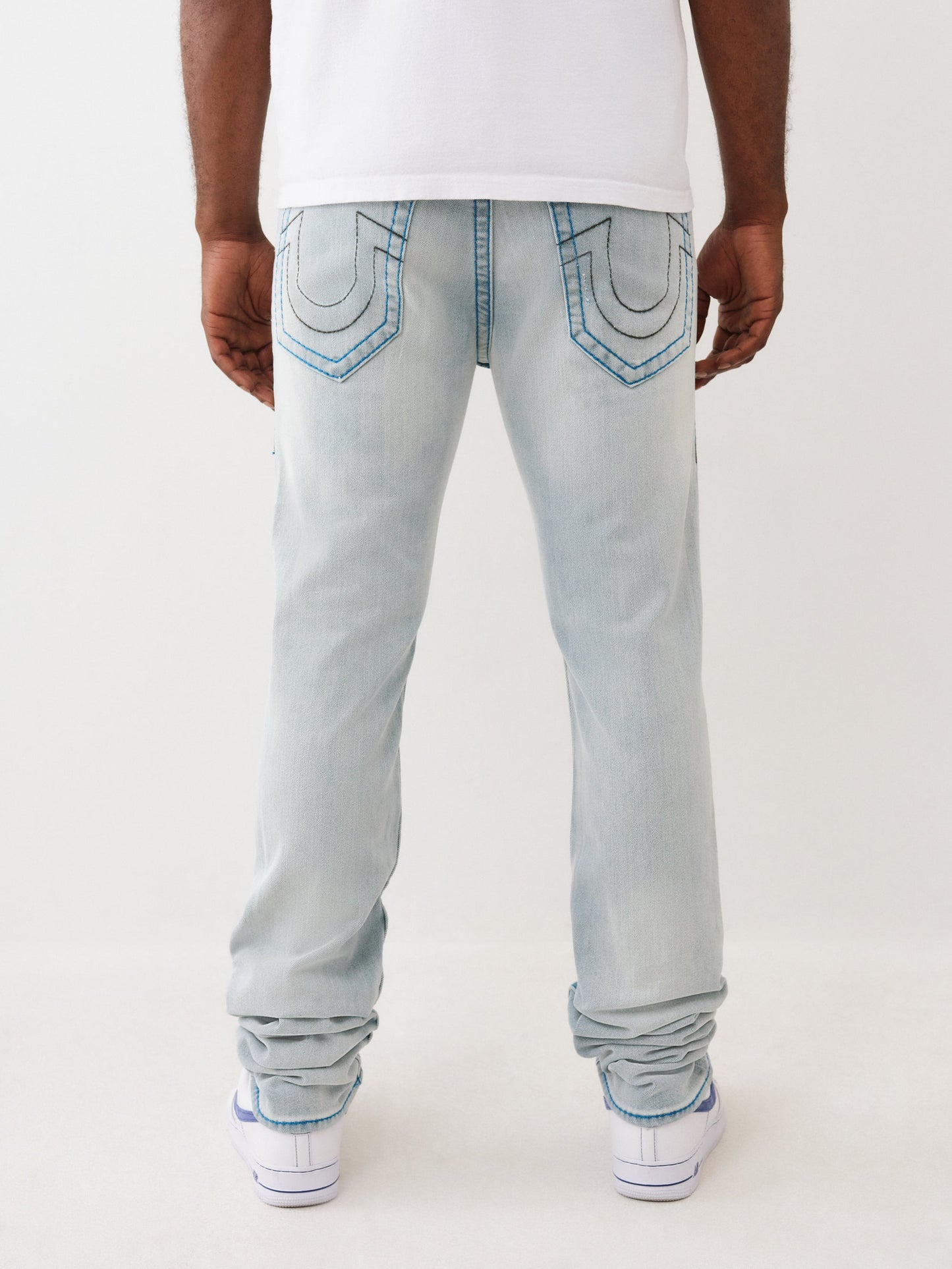 True Religion Jeans Stacked Rocco Big T Nf Travel Breeze Lt Wash W/ Rips