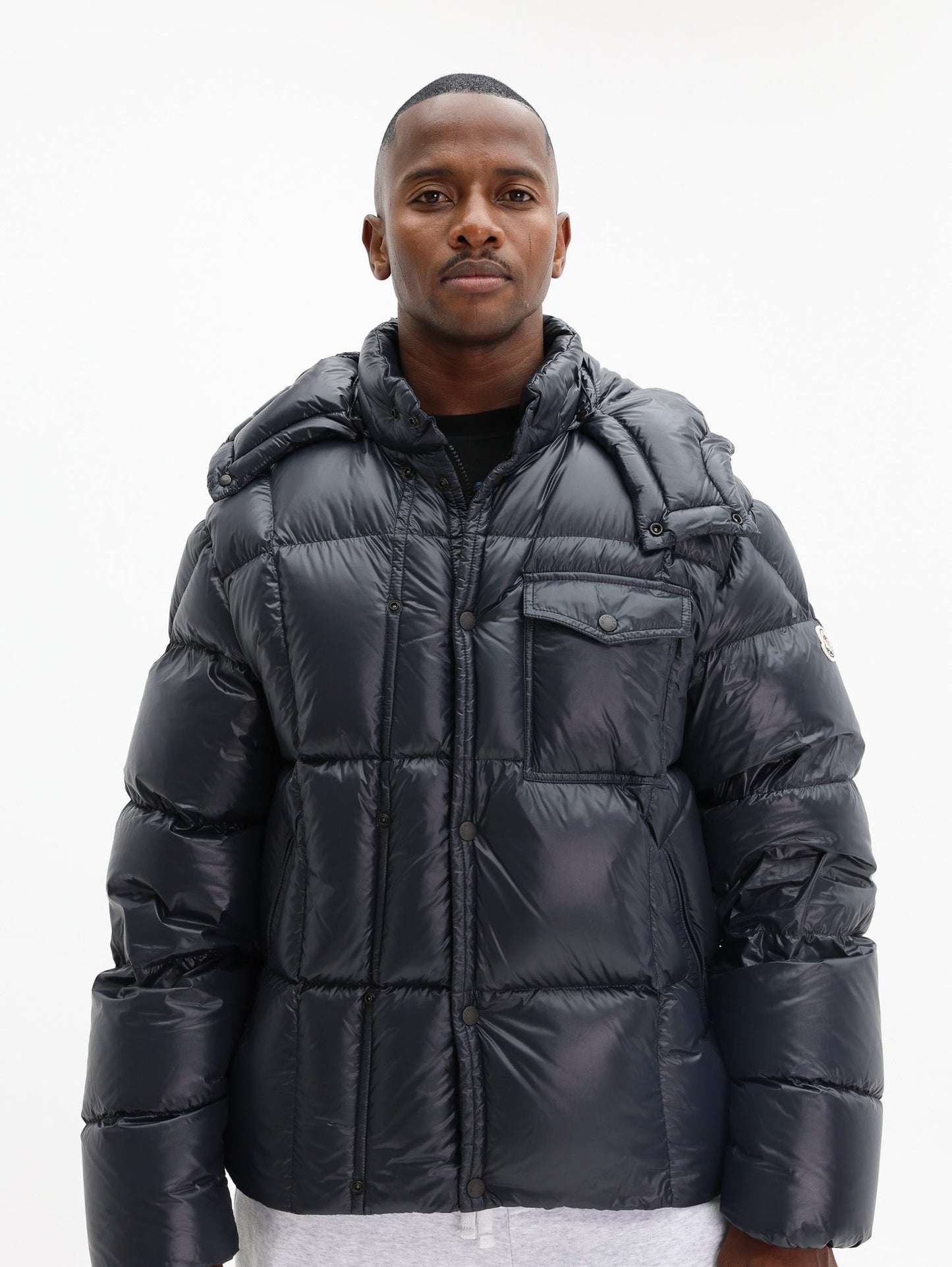Moncler Jacket Serfanto Puffer Logo Black