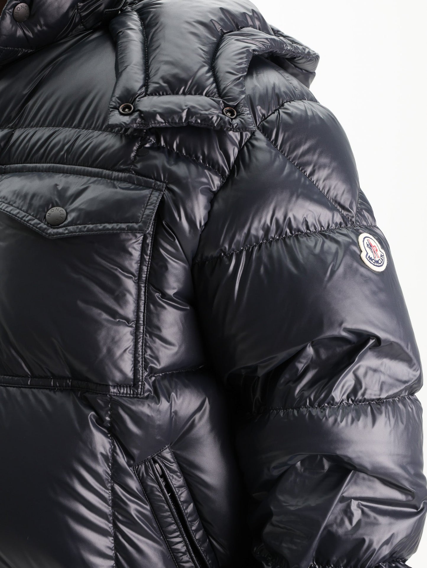 Moncler Jacket Serfanto Puffer Logo Black