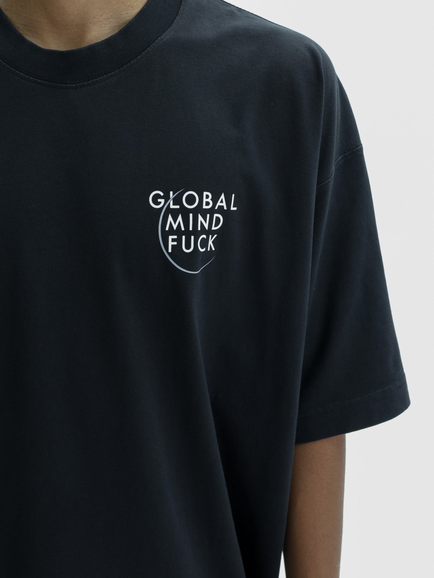Vetements T-Shirt Global Mf Black