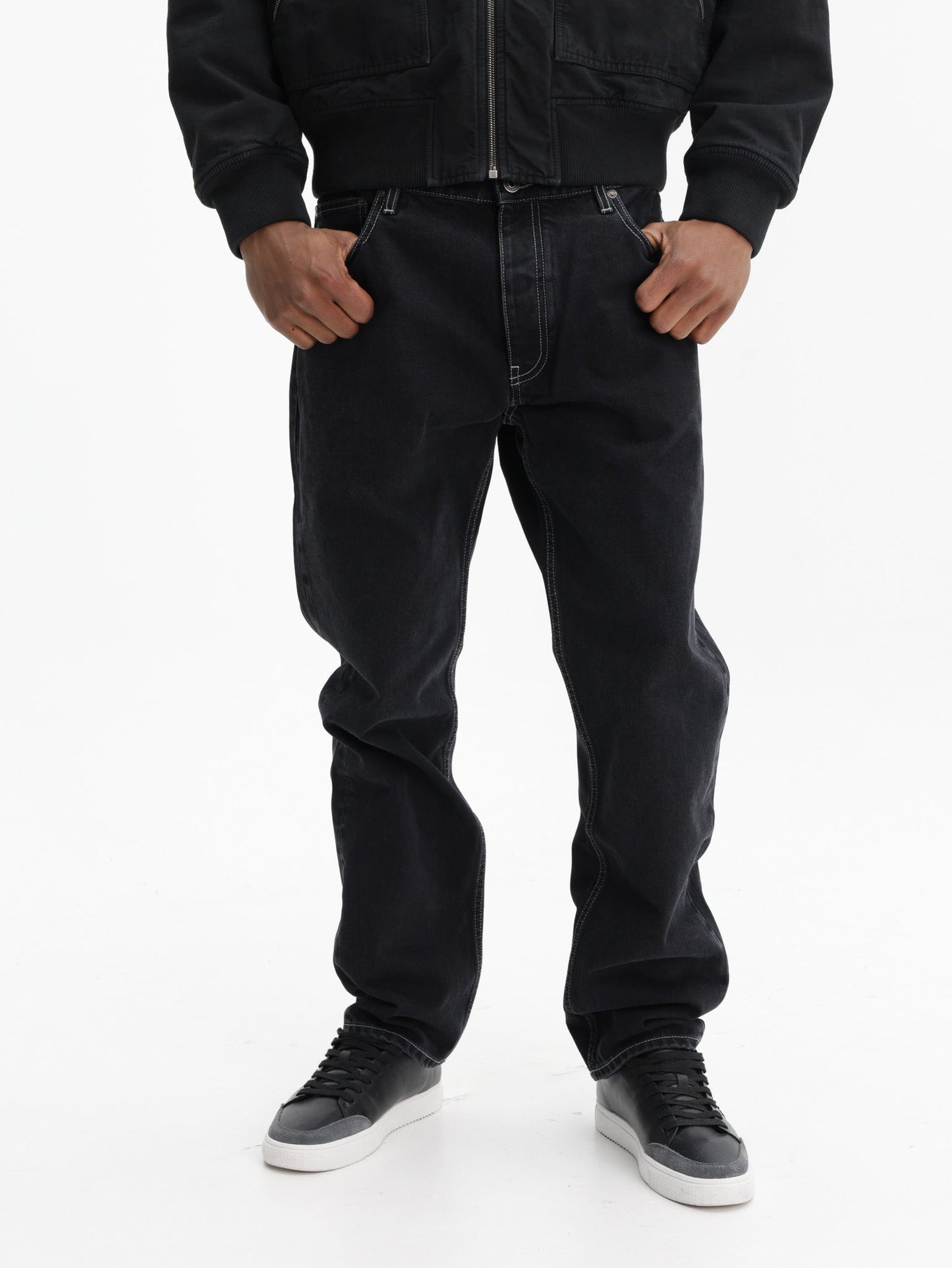 Off - White Jeans Half Arrow Darted Black
