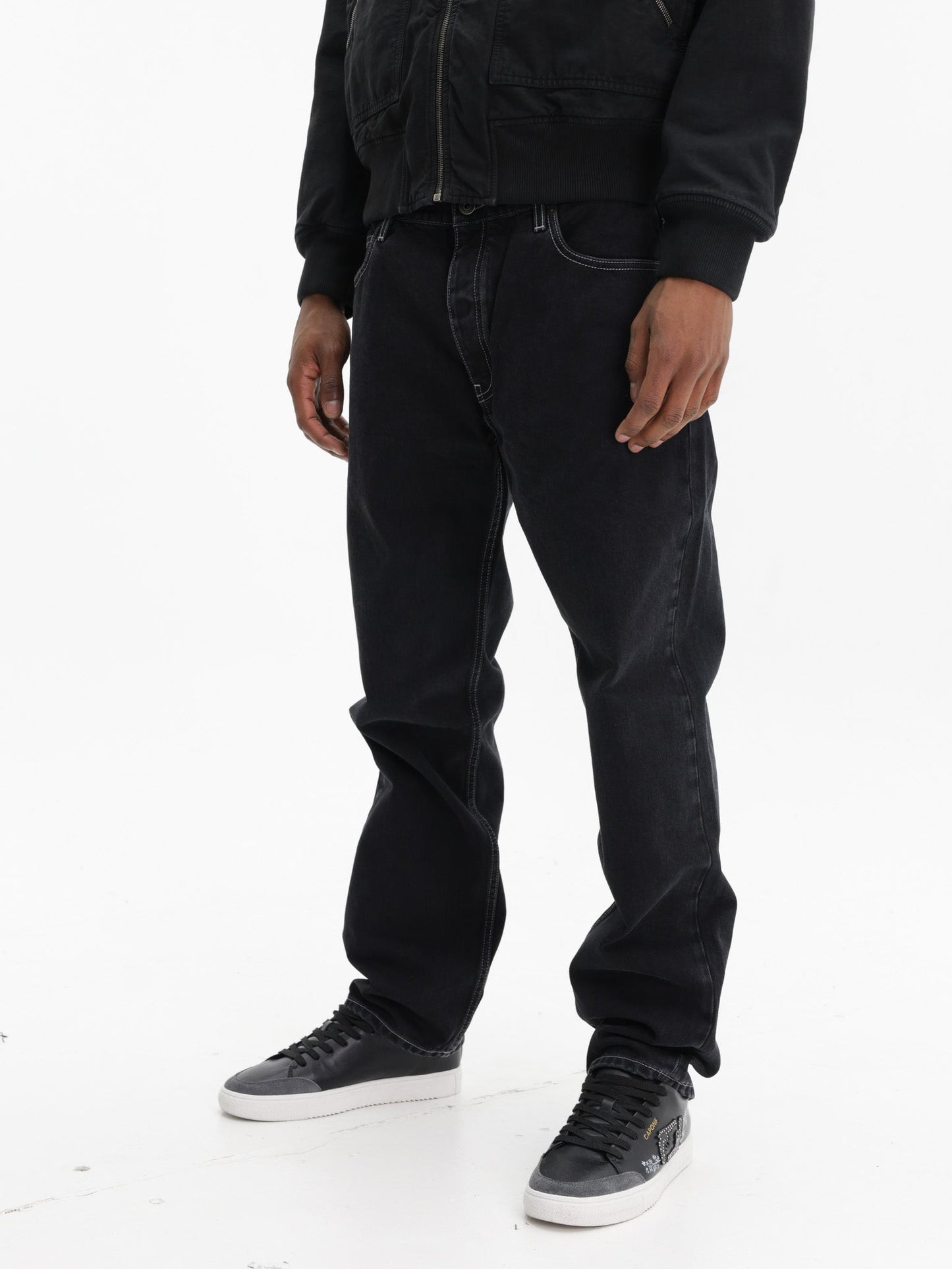 Off - White Jeans Half Arrow Darted Black