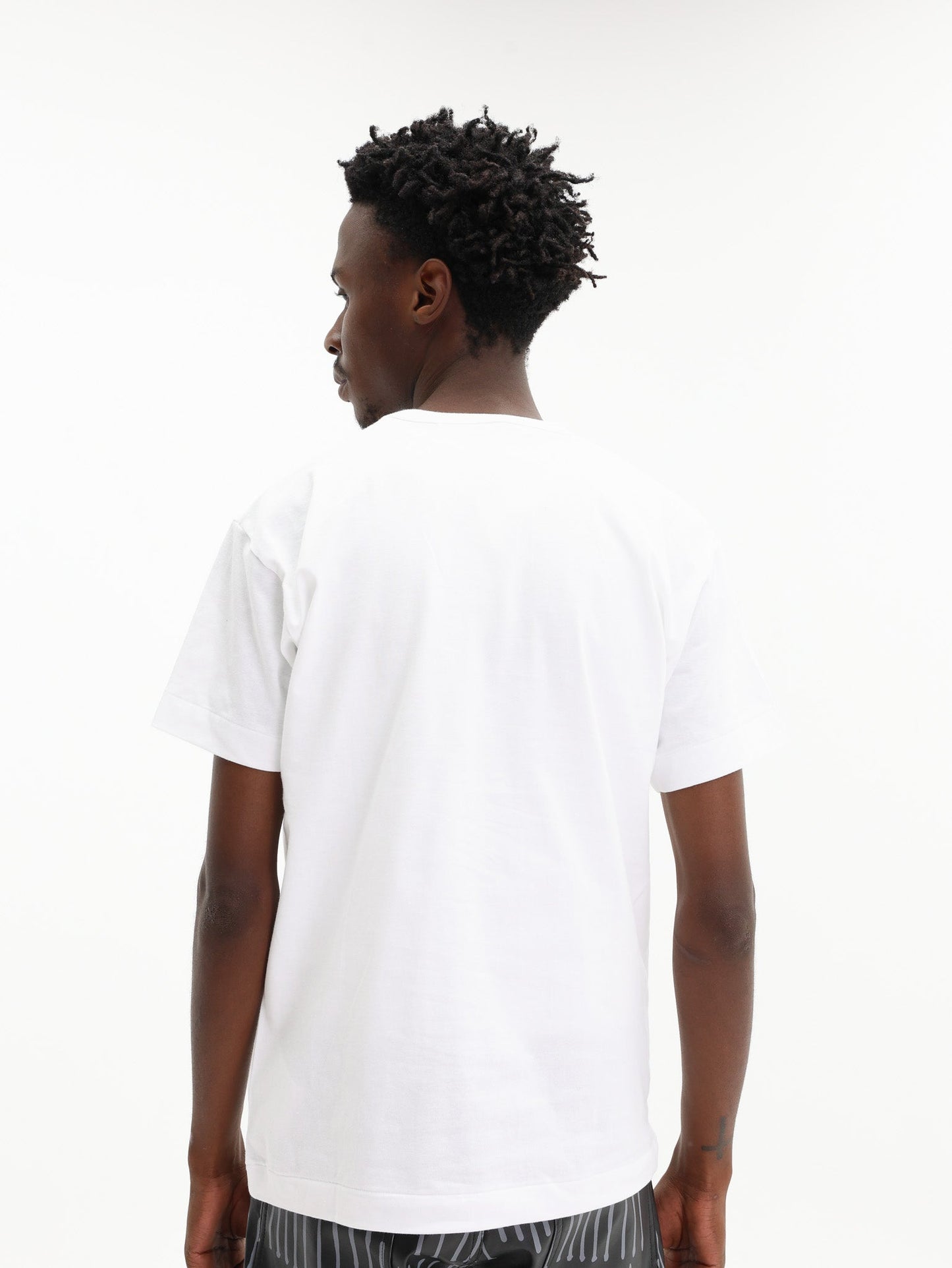 Comme Des Garcons T-Shirt Play Black Heart White