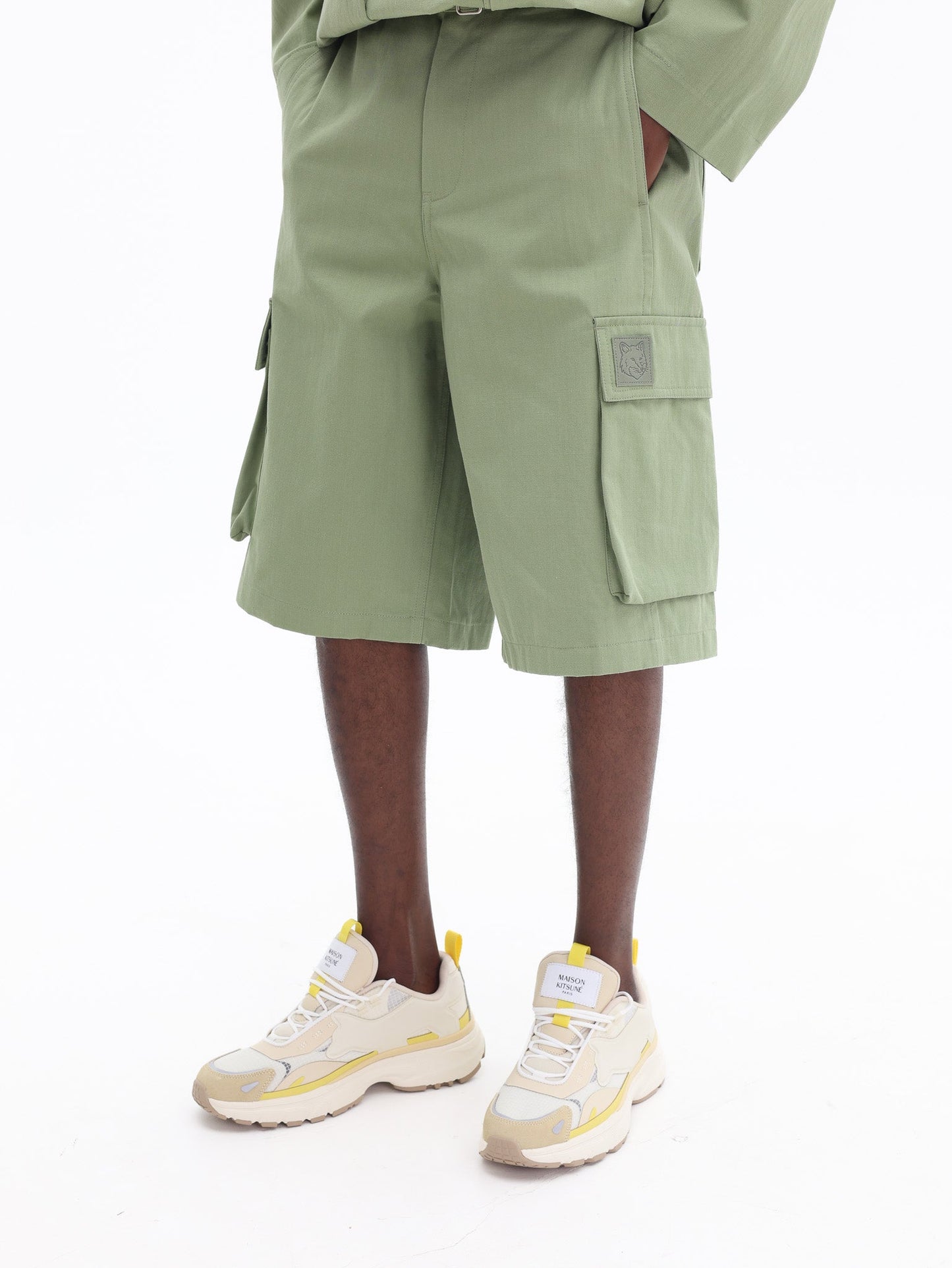 Maison Kitsune Shorts Cargo Bermuda Green