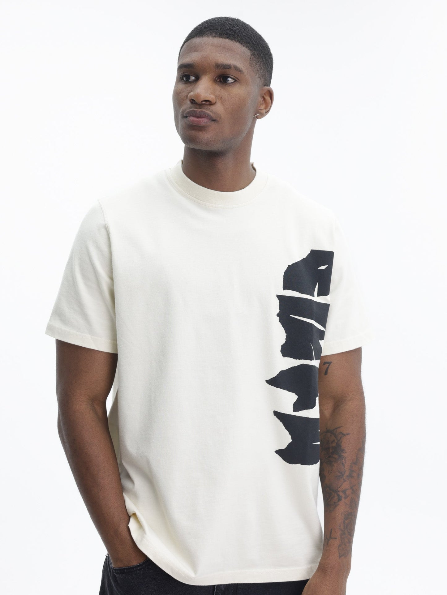 Arte T-Shirt Black Logo Print Cream