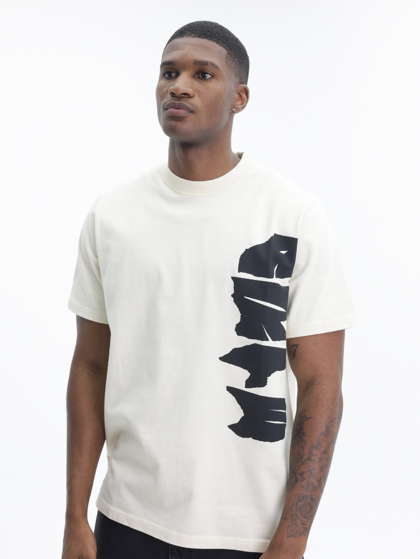 Arte T-Shirt Black Logo Print Cream