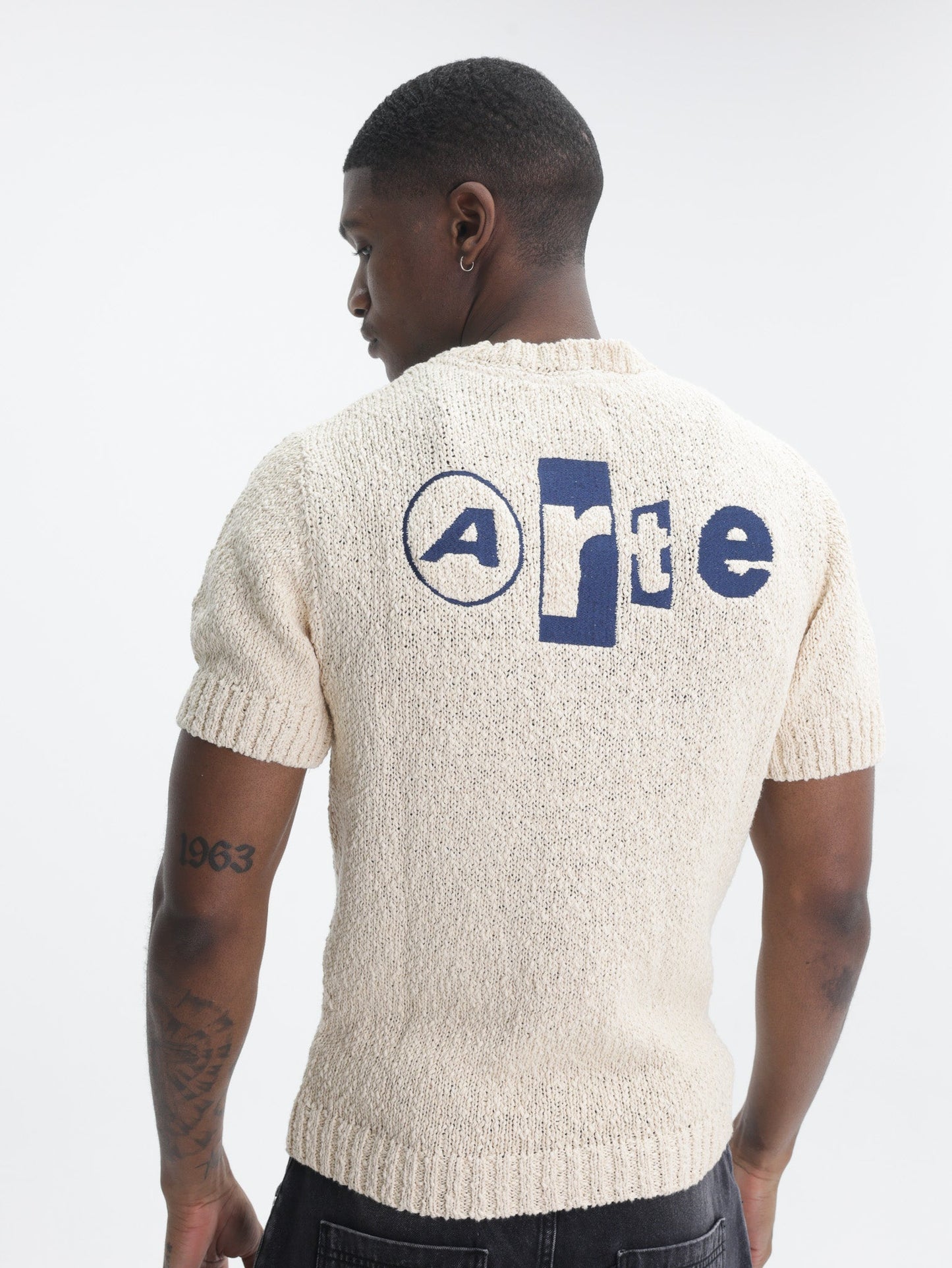 Arte T-Shirt Back Graphic Knit Cream