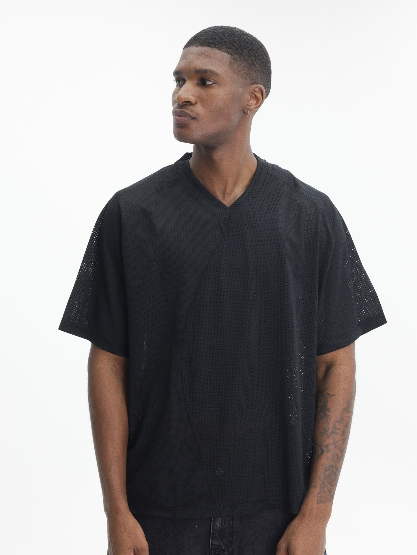 Arte T-Shirt Multi Mesh V-Neck Black