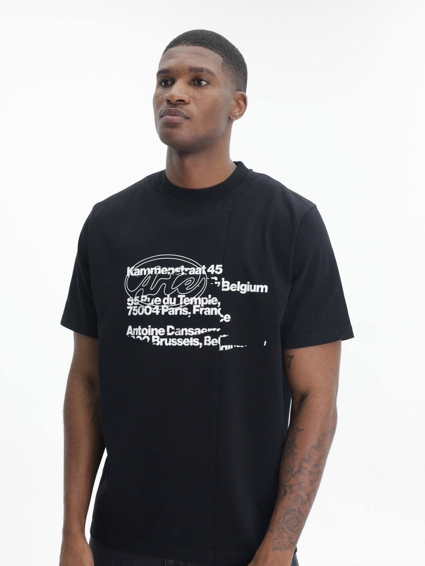 Arte T-Shirt White Address Print Black