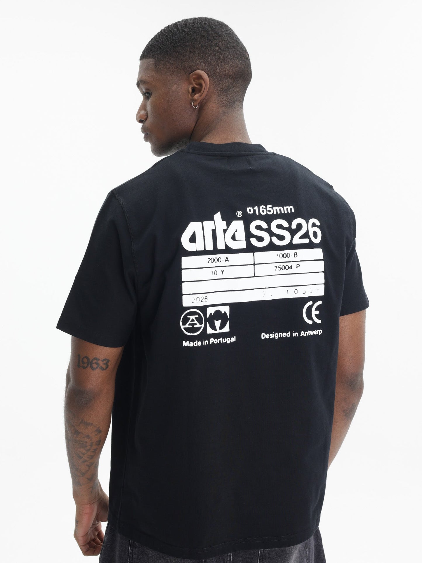 Arte T-Shirt Back Poster Plain Black