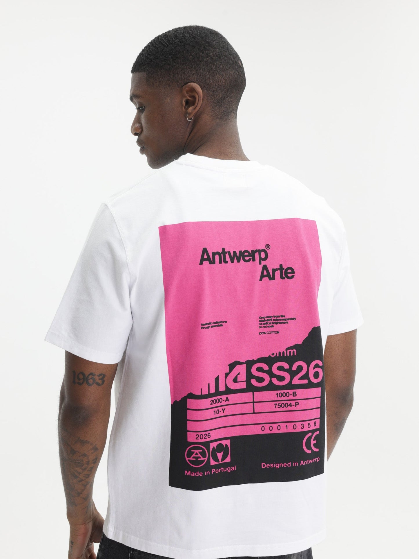 Arte T-Shirt Back Poster White