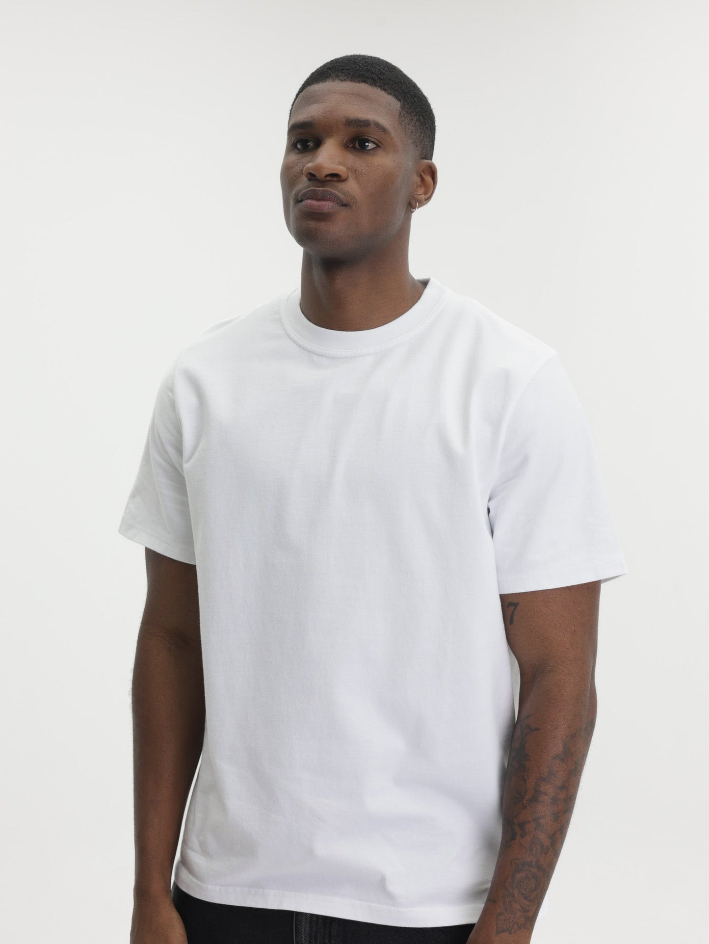 Arte T-Shirt Block Black Back Print White
