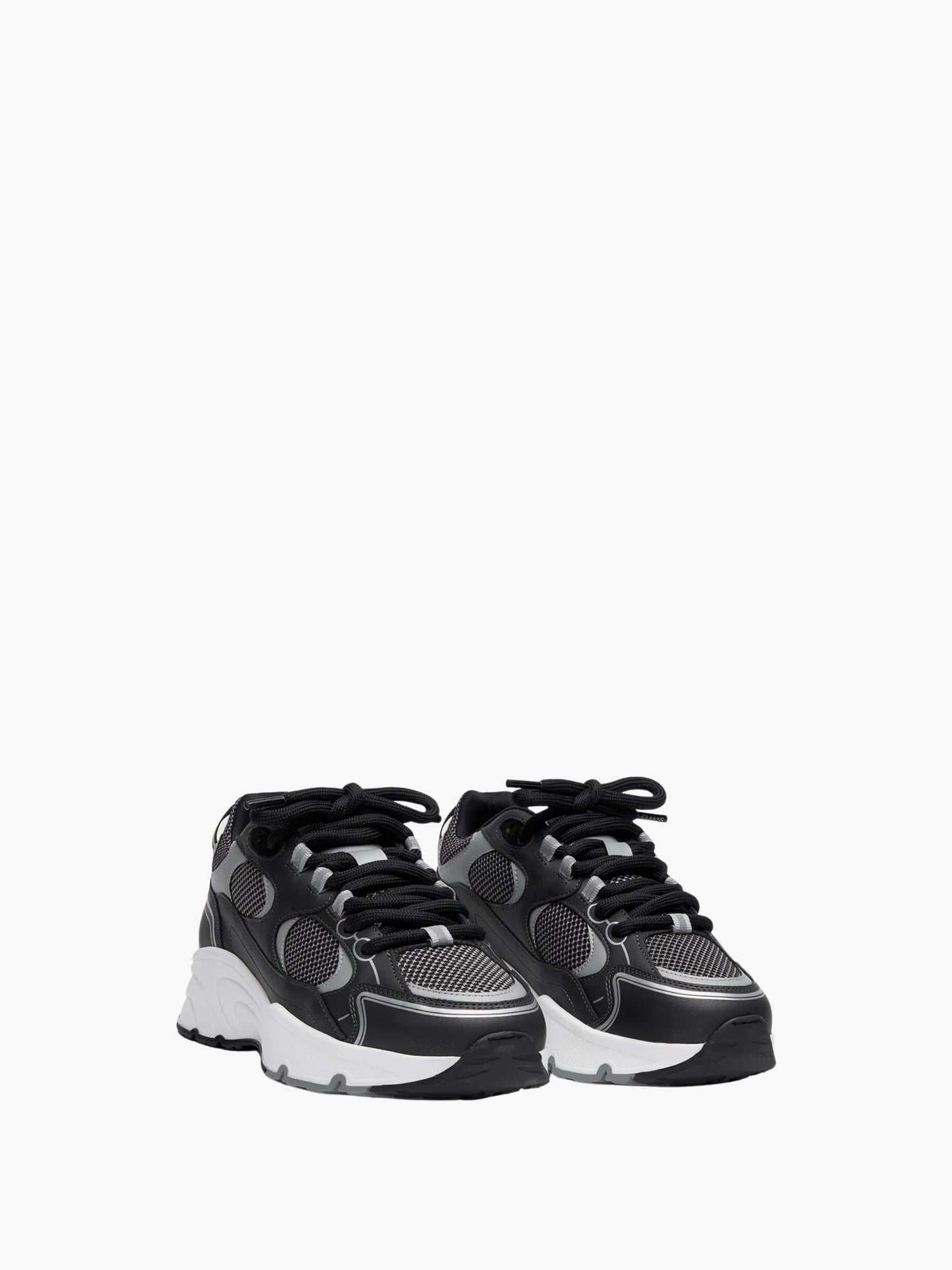 Cleens Sneakers C18 White Sole Plain Lace Up Black